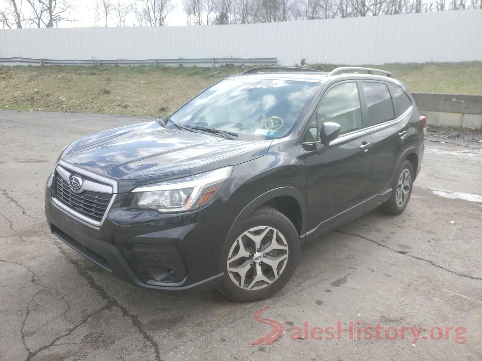 JF2SKAEC1KH588542 2019 SUBARU FORESTER