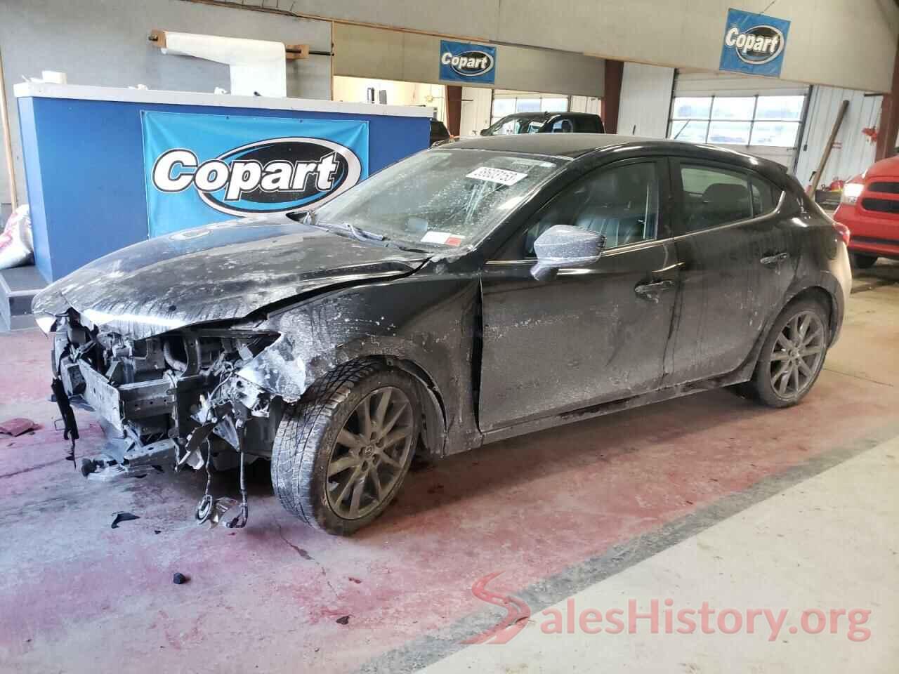 3MZBN1L3XJM182520 2018 MAZDA 3