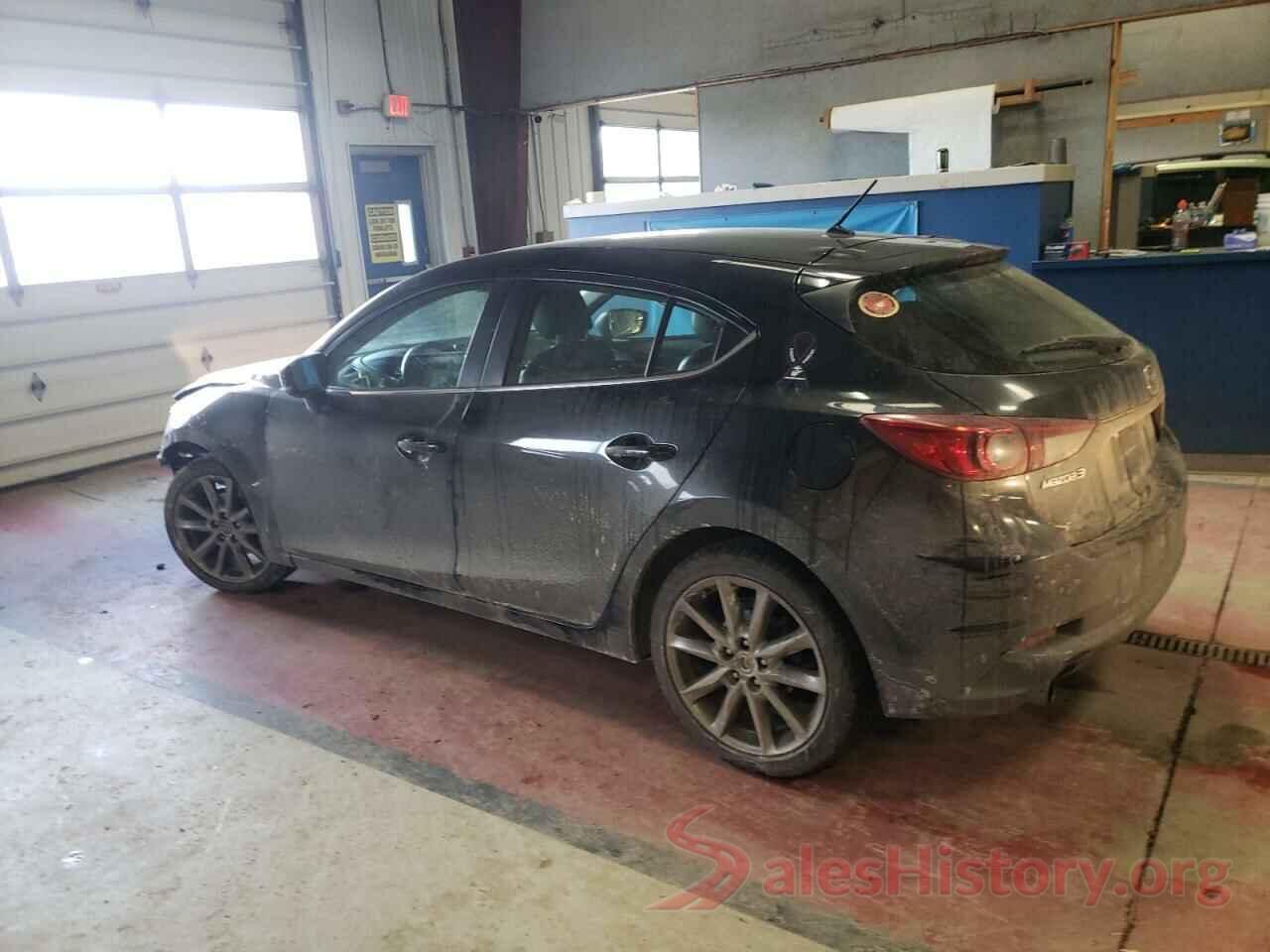 3MZBN1L3XJM182520 2018 MAZDA 3