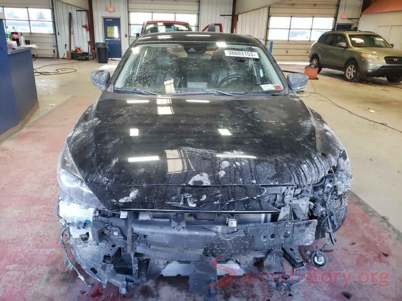 3MZBN1L3XJM182520 2018 MAZDA 3