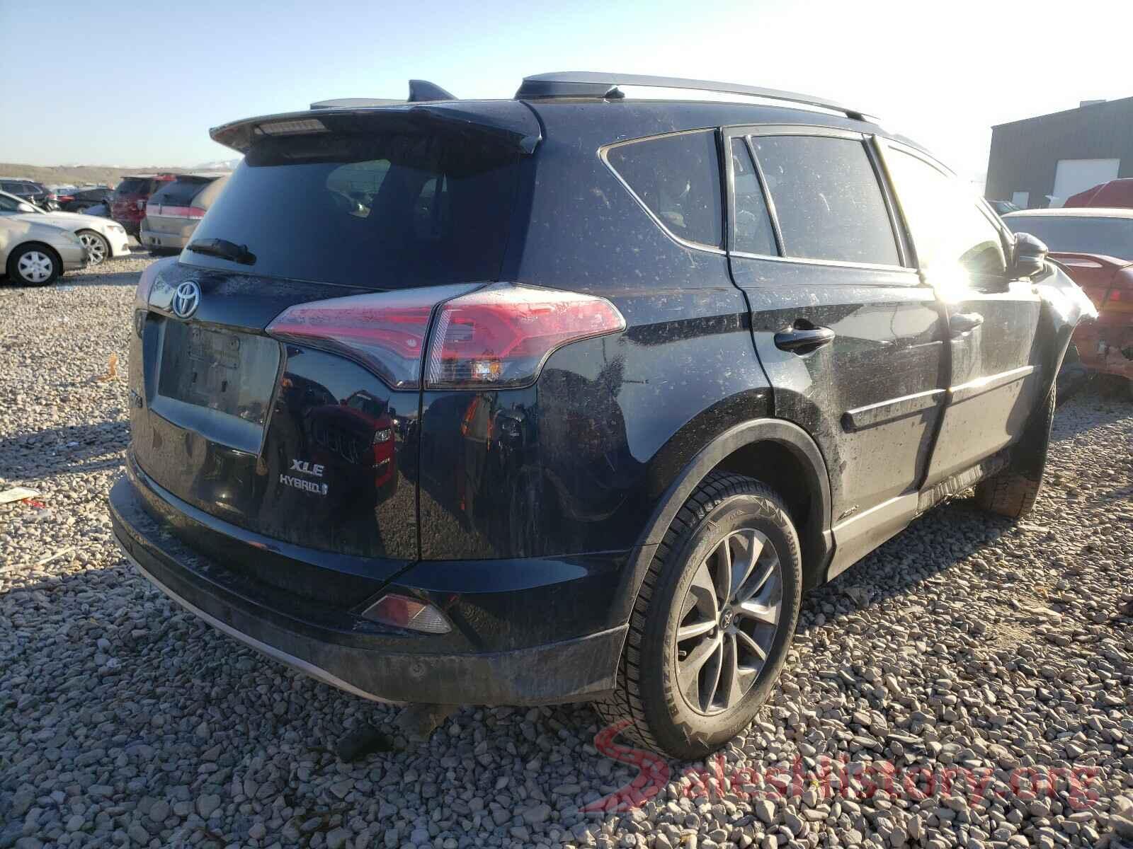 JTMRJREVXHD112905 2017 TOYOTA RAV4