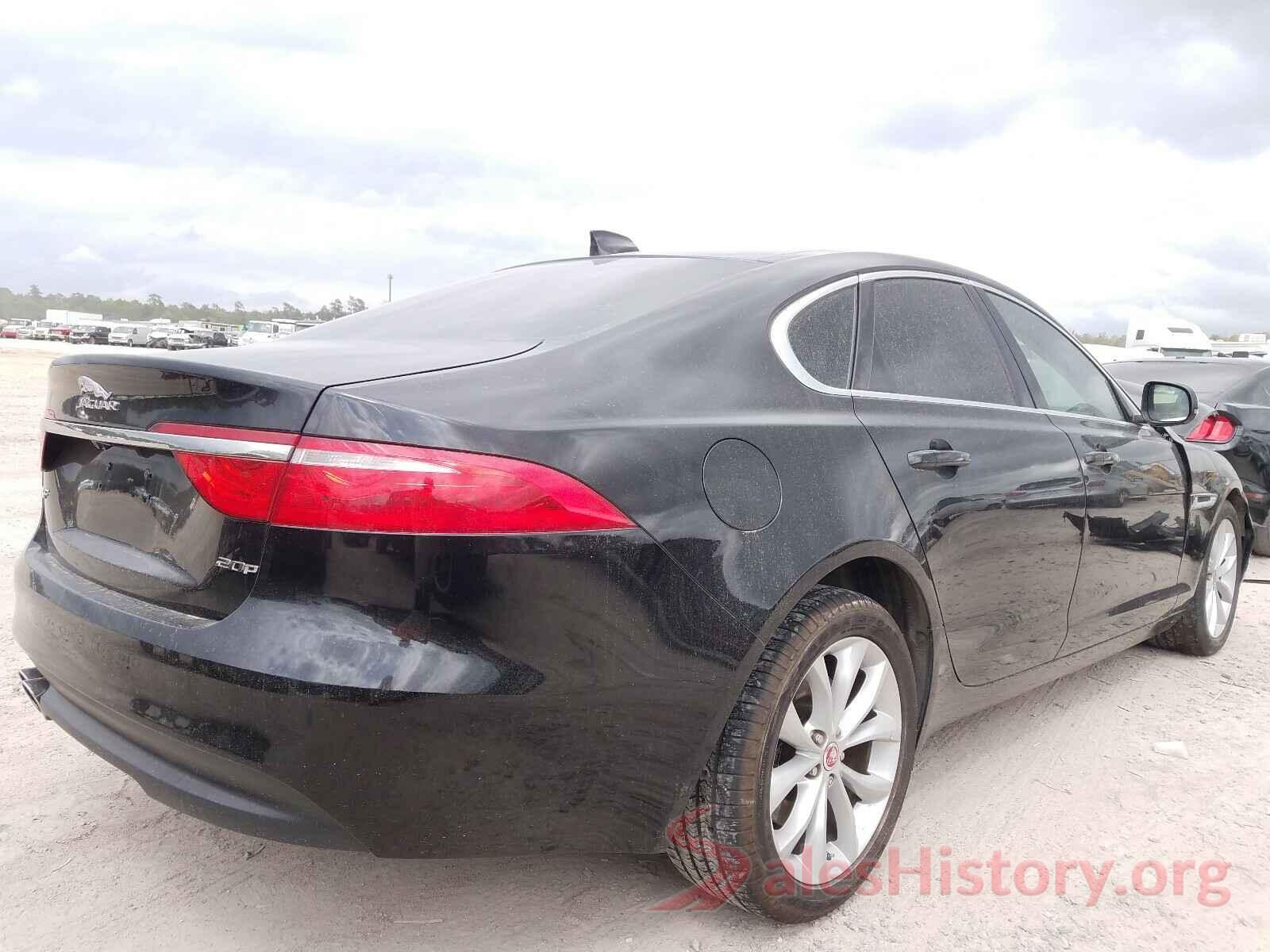 SAJBD4BNXHCY33068 2017 JAGUAR XF