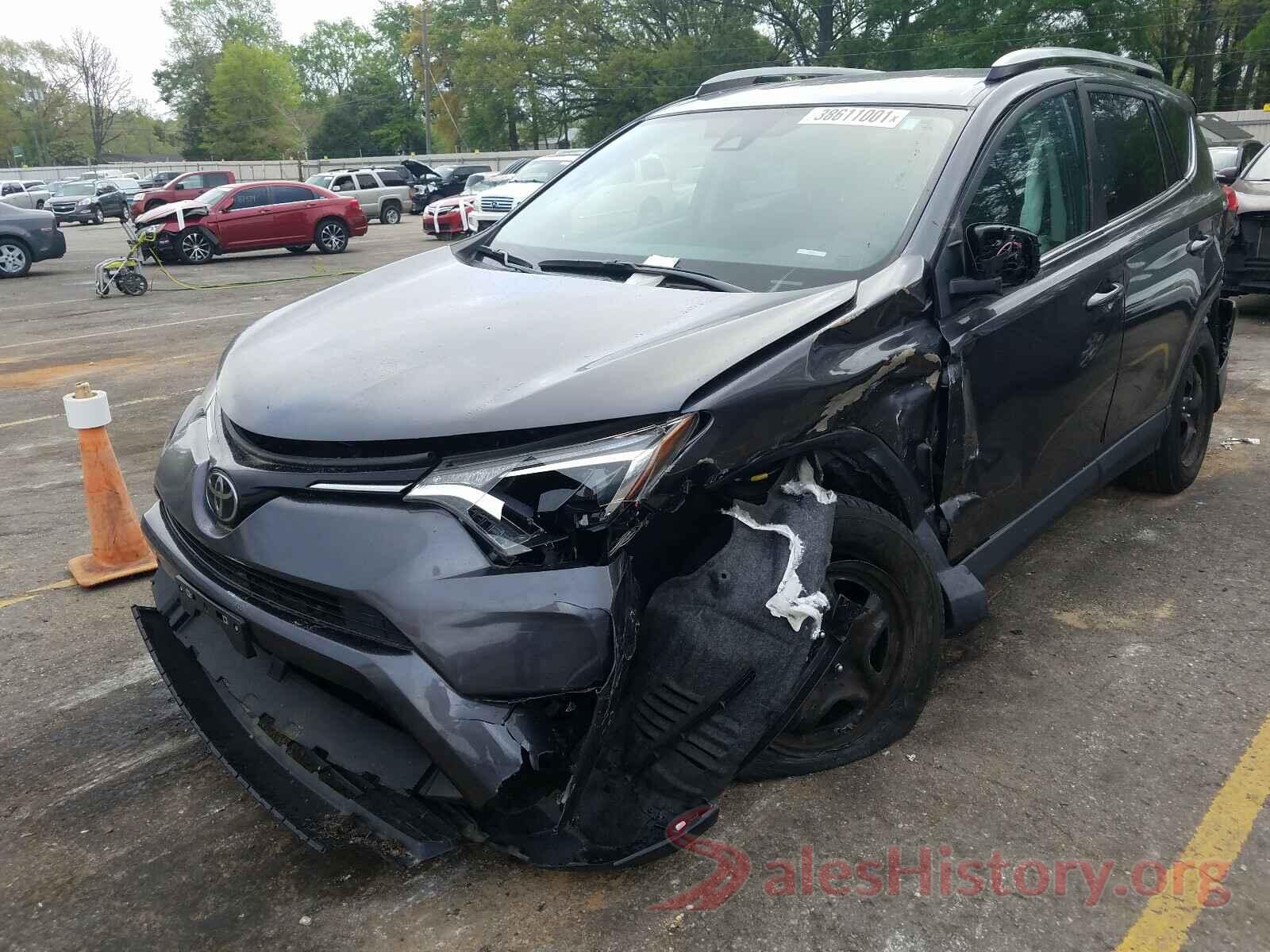 JTMBFREV9HJ703117 2017 TOYOTA RAV4