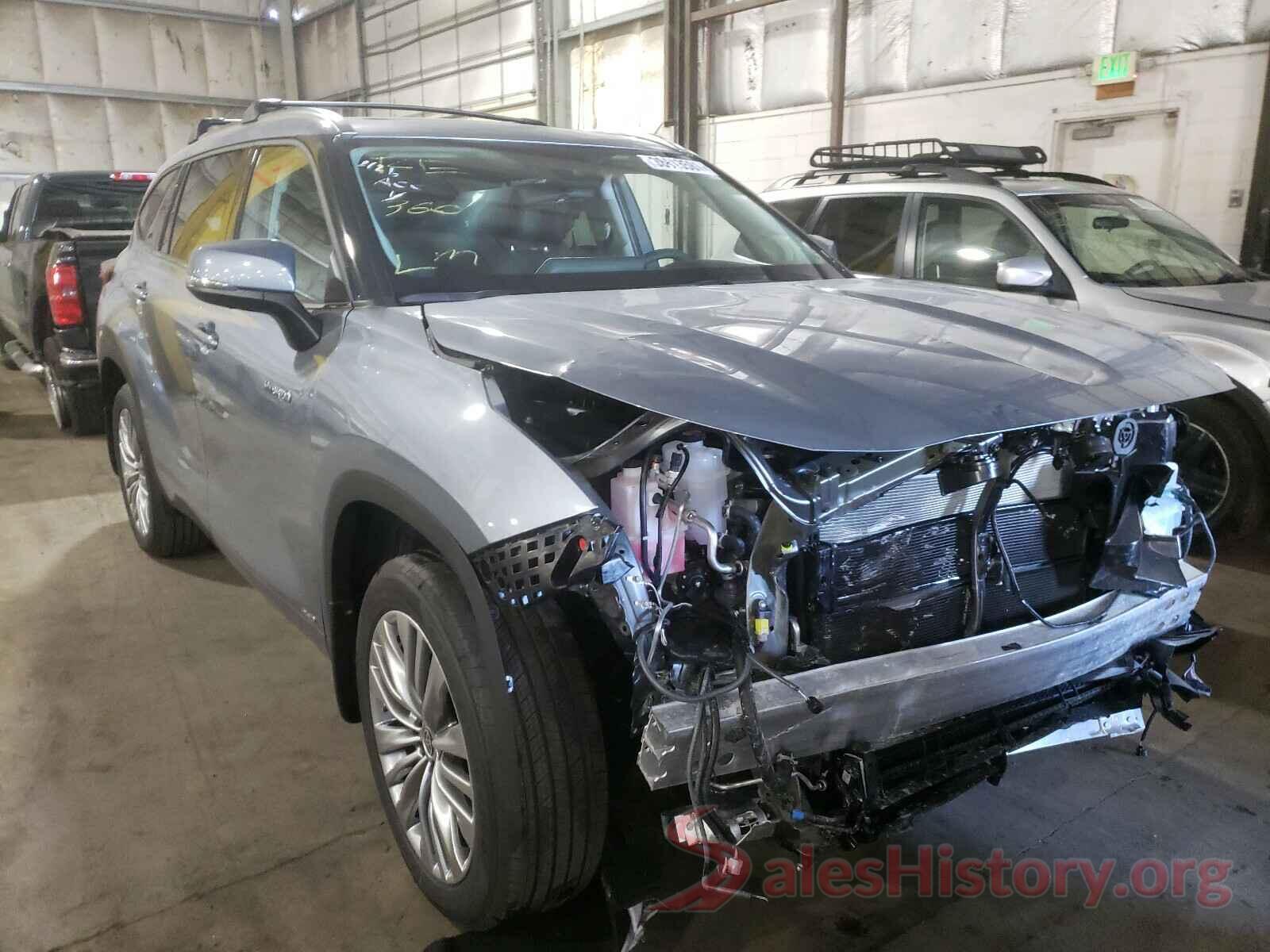 5TDEBRCHXMS036044 2021 TOYOTA HIGHLANDER