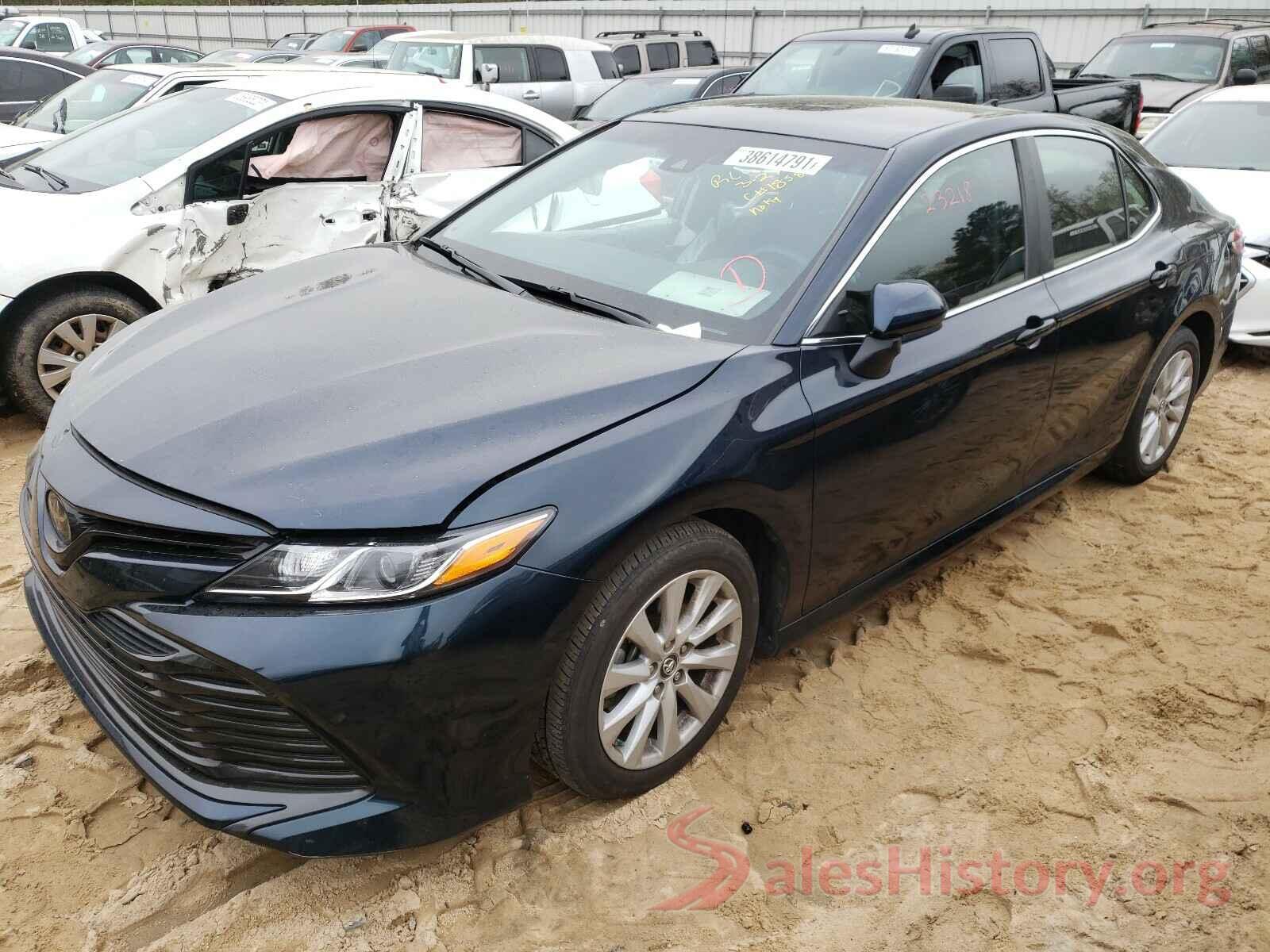 4T1B11HKXKU838142 2019 TOYOTA CAMRY