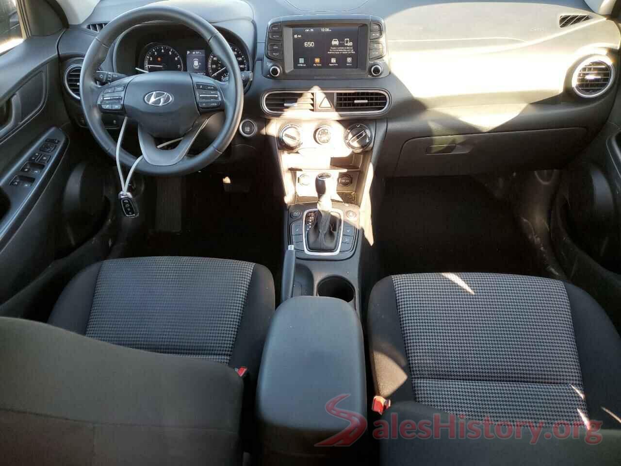 KM8K2CAA7JU131296 2018 HYUNDAI KONA