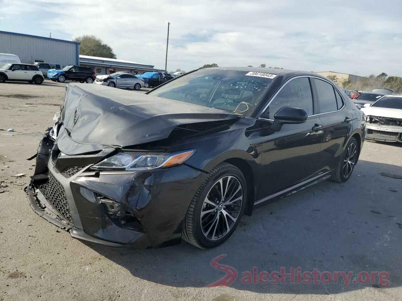 4T1B11HK6JU056192 2018 TOYOTA CAMRY