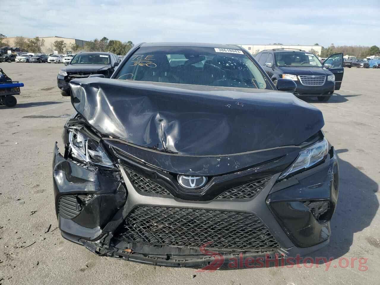 4T1B11HK6JU056192 2018 TOYOTA CAMRY