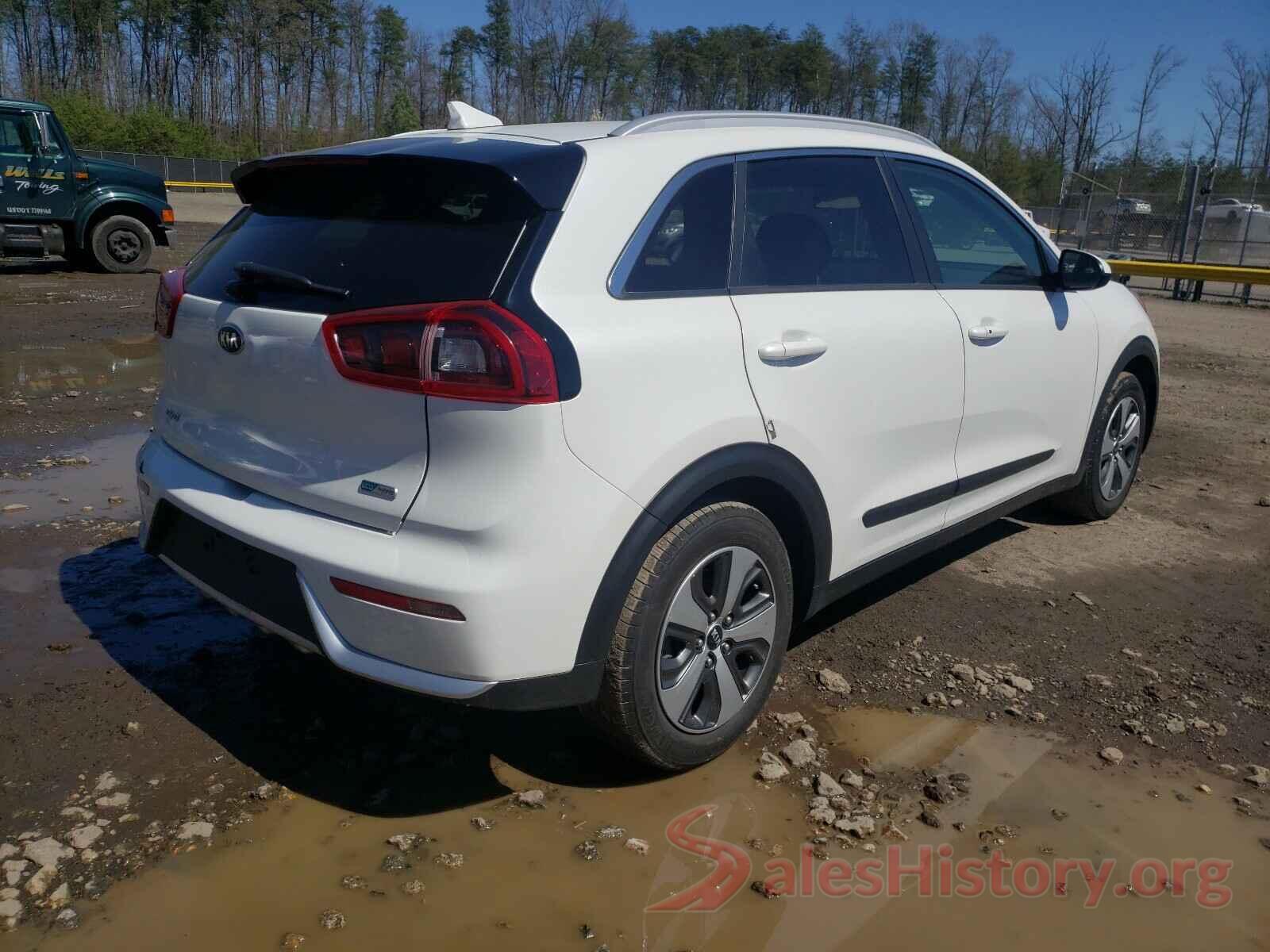 KNDCB3LC2K5294103 2019 KIA NIRO