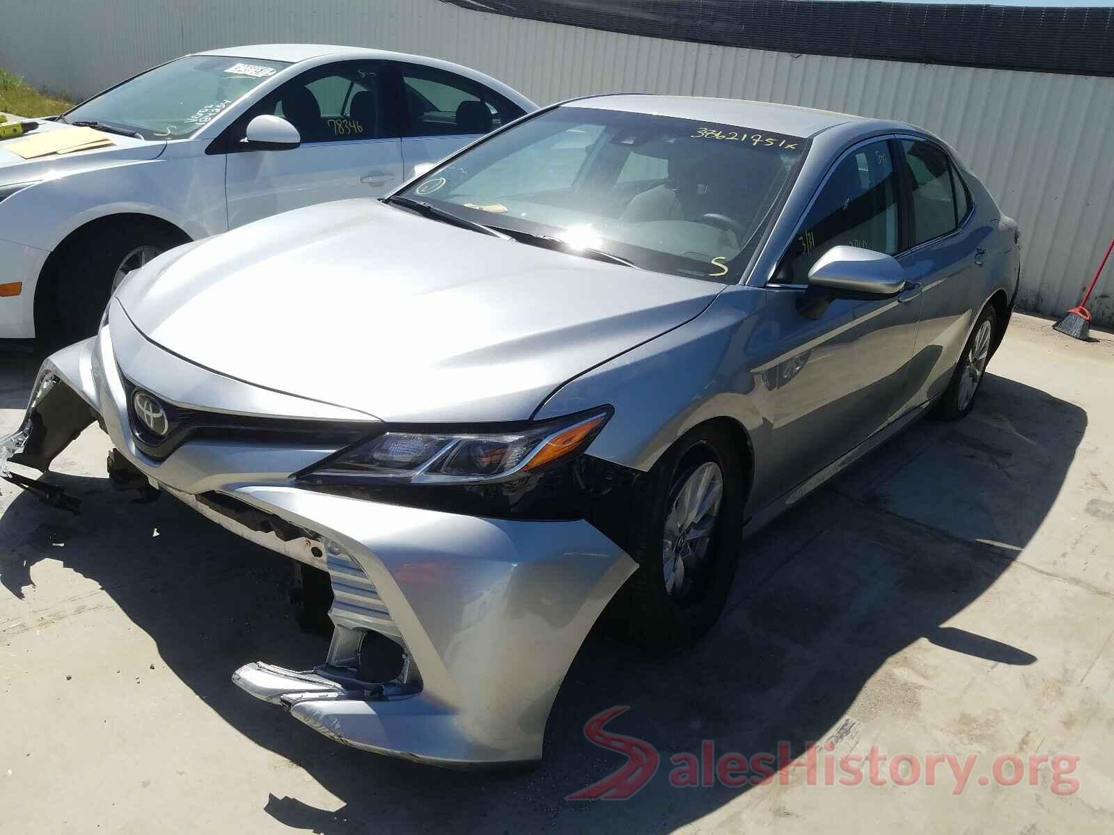 4T1C11AK3LU915966 2020 TOYOTA CAMRY