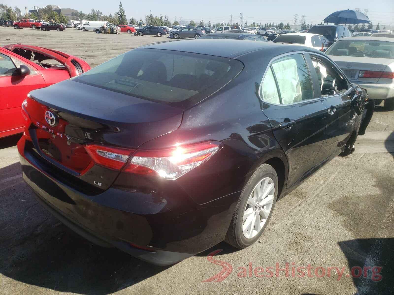 4T1B11HK8JU583876 2018 TOYOTA CAMRY