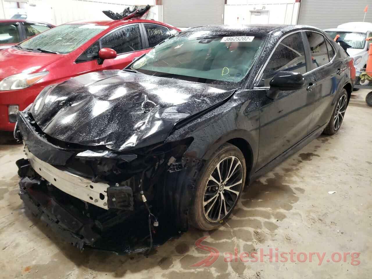 4T1B11HK3JU089764 2018 TOYOTA CAMRY