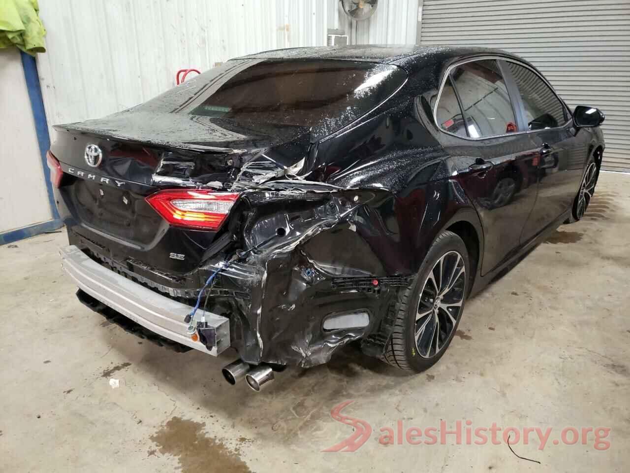 4T1B11HK3JU089764 2018 TOYOTA CAMRY