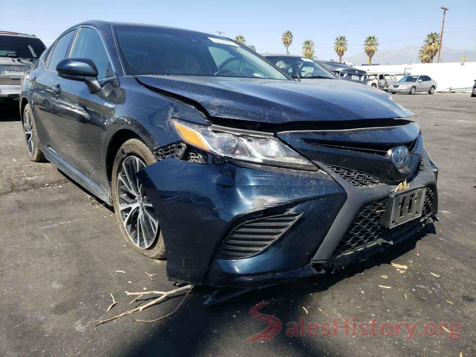 4T1B21HK6JU505030 2018 TOYOTA CAMRY