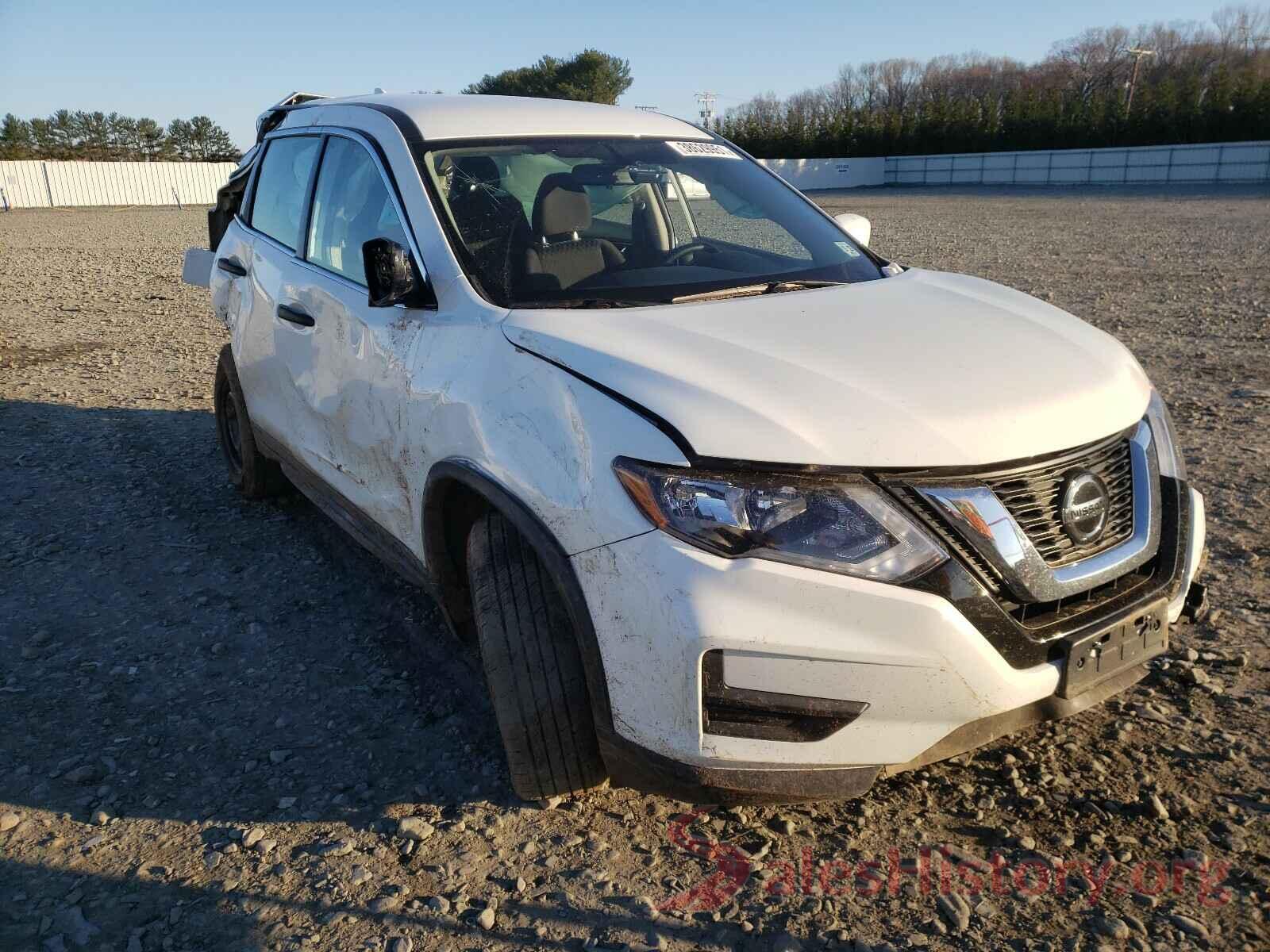 KNMAT2MV6JP570977 2018 NISSAN ROGUE