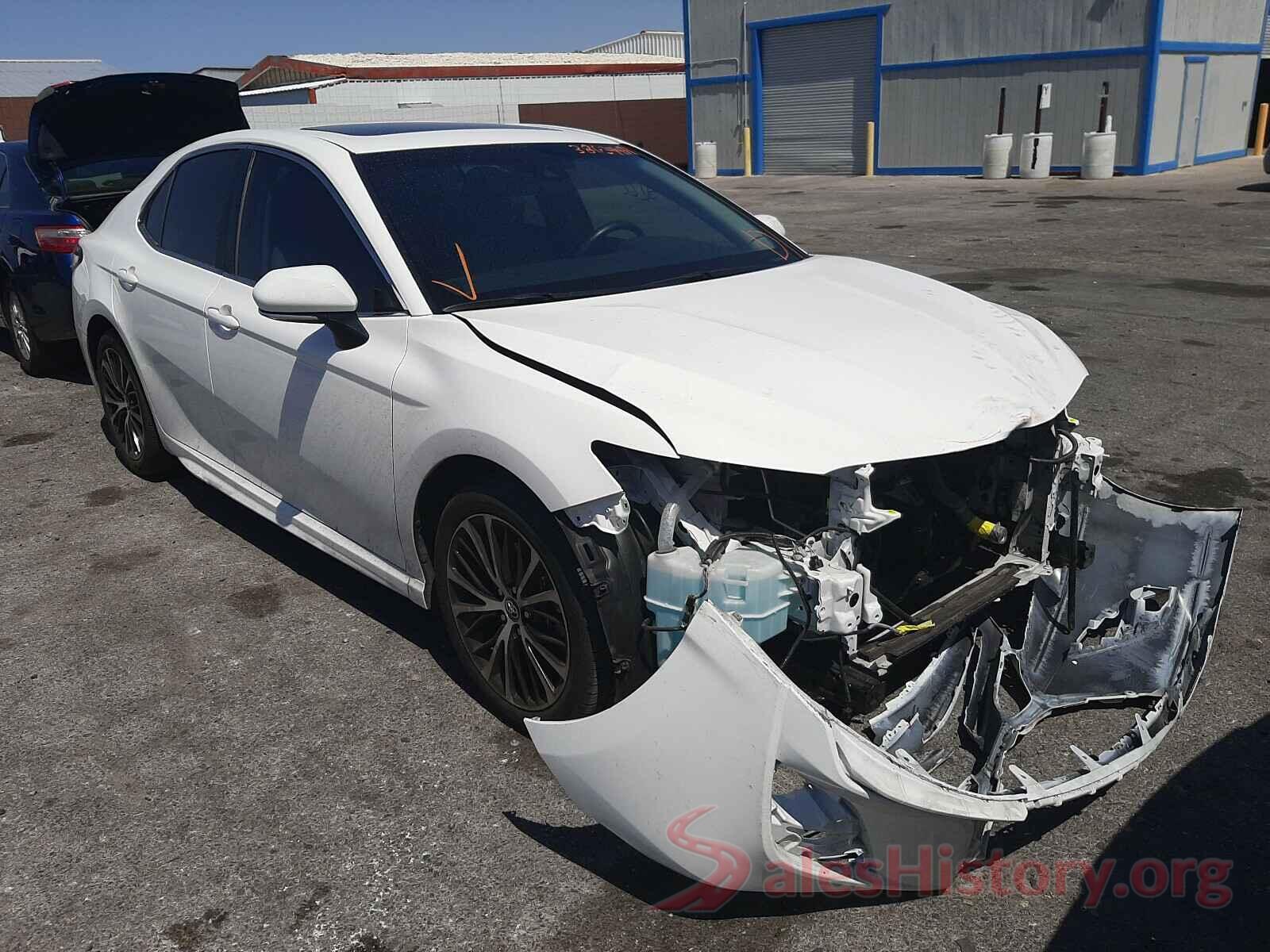 4T1B11HK6JU065278 2018 TOYOTA CAMRY