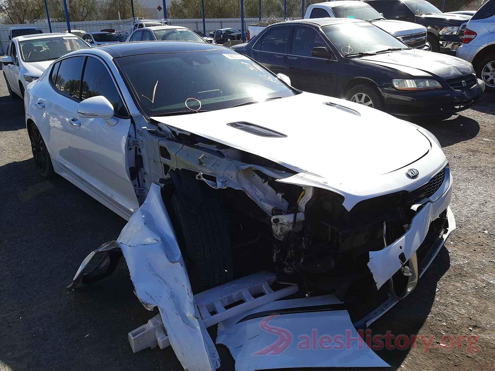 KNAE25LA2K6054964 2019 KIA STINGER