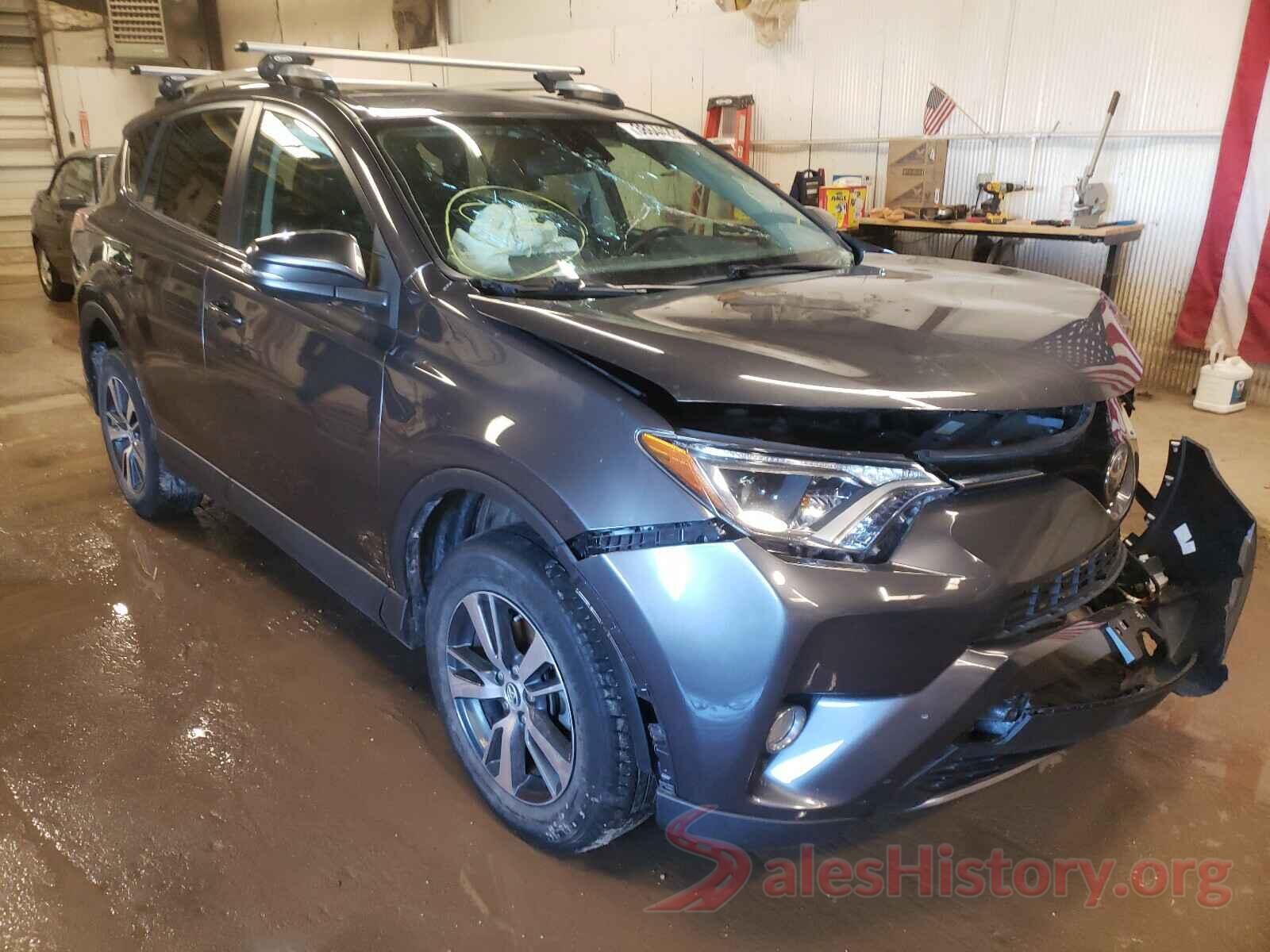 2T3RFREV5JW788379 2018 TOYOTA RAV4