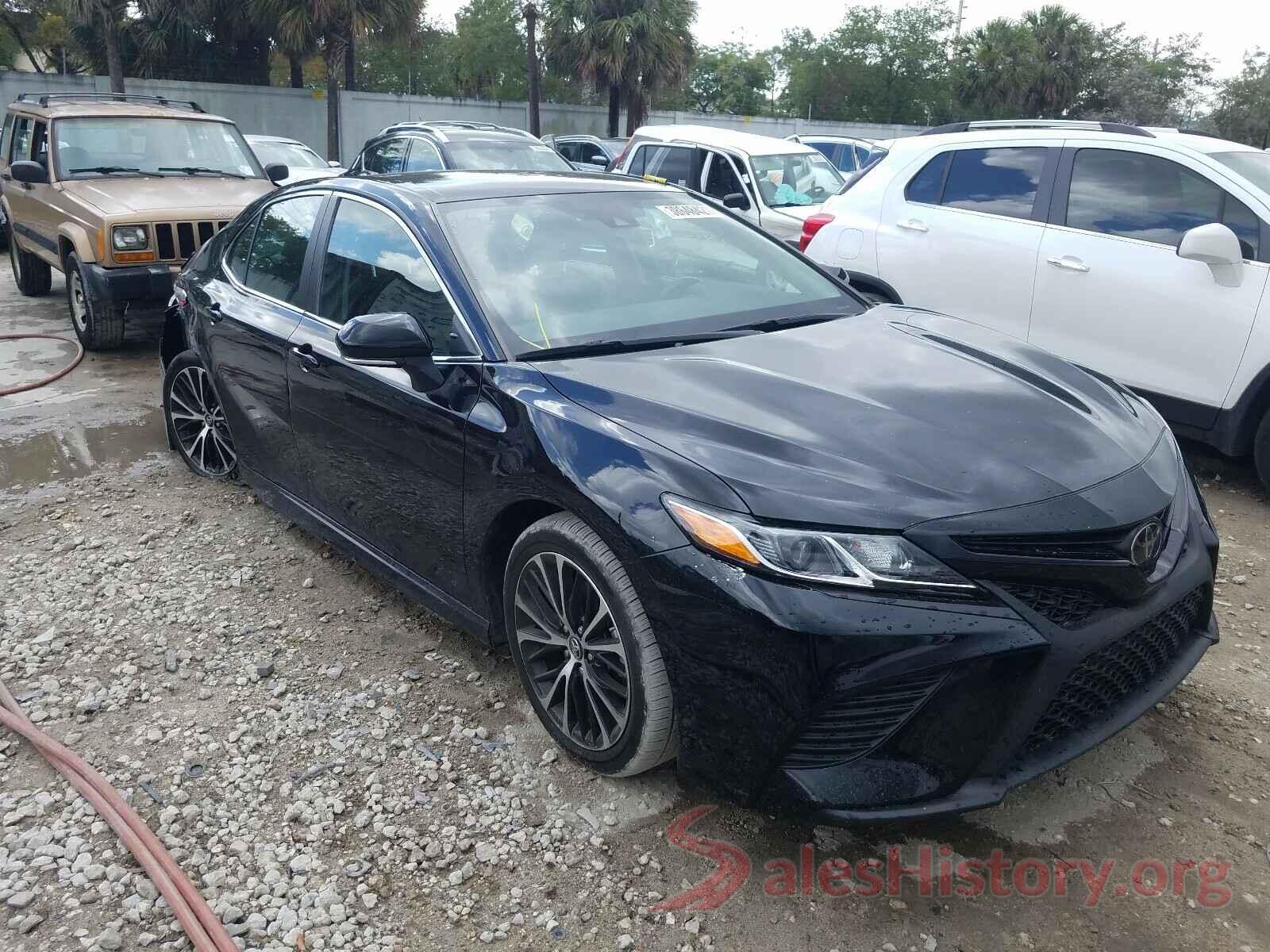 4T1B11HK1KU771527 2019 TOYOTA CAMRY