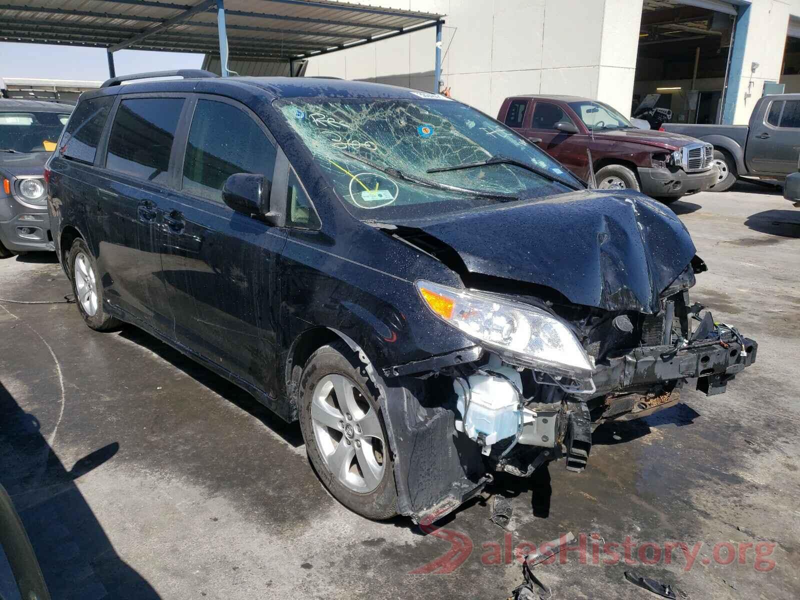 5TDKZ3DC1JS909867 2018 TOYOTA SIENNA