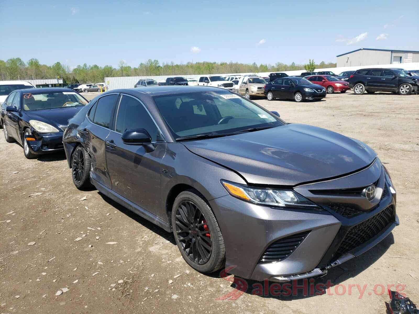 4T1B11HKXKU751972 2019 TOYOTA CAMRY