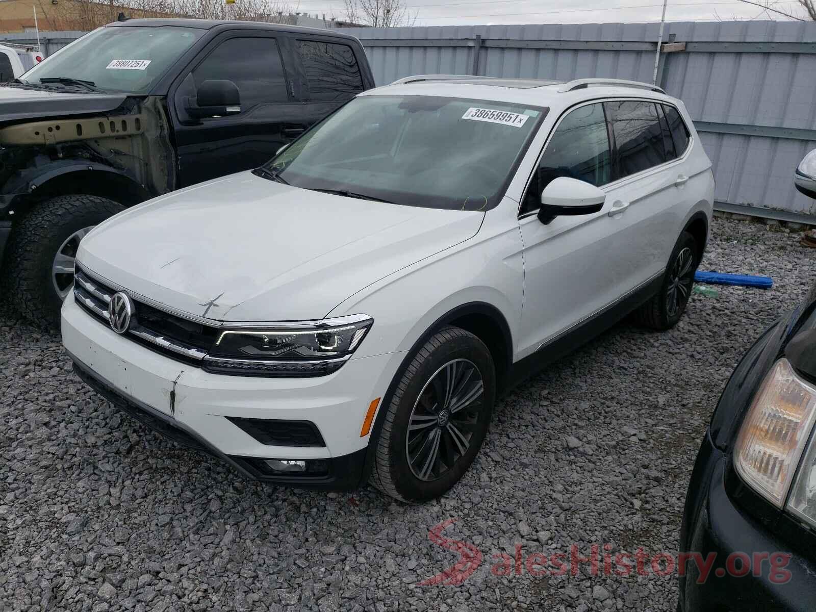 3VV4B7AX8JM118538 2018 VOLKSWAGEN TIGUAN