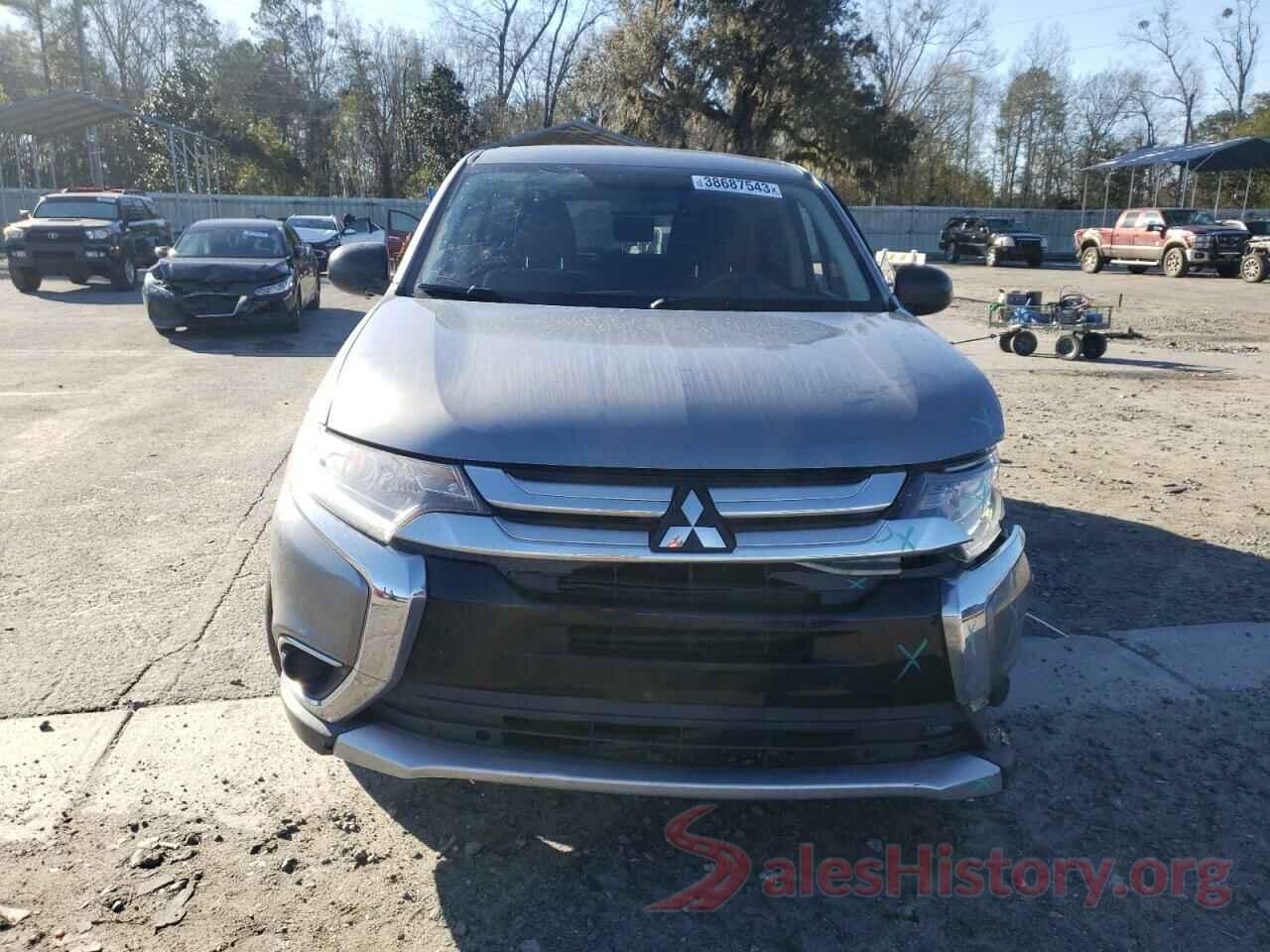 JA4AZ3A3XJZ056863 2018 MITSUBISHI OUTLANDER