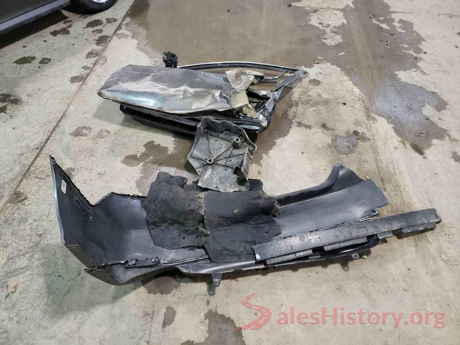 4T1B11HK2JU087553 2018 TOYOTA CAMRY