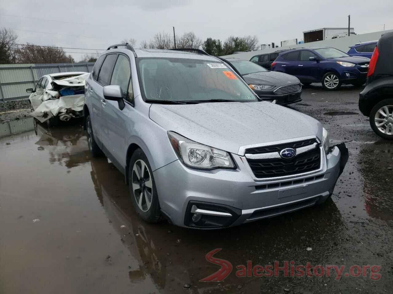 JF2SJAGC8JH418211 2018 SUBARU FORESTER