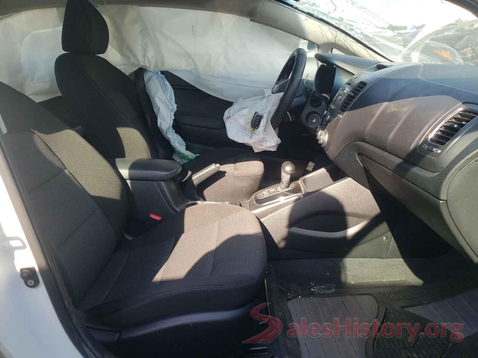 3KPFK4A71JE221302 2018 KIA FORTE