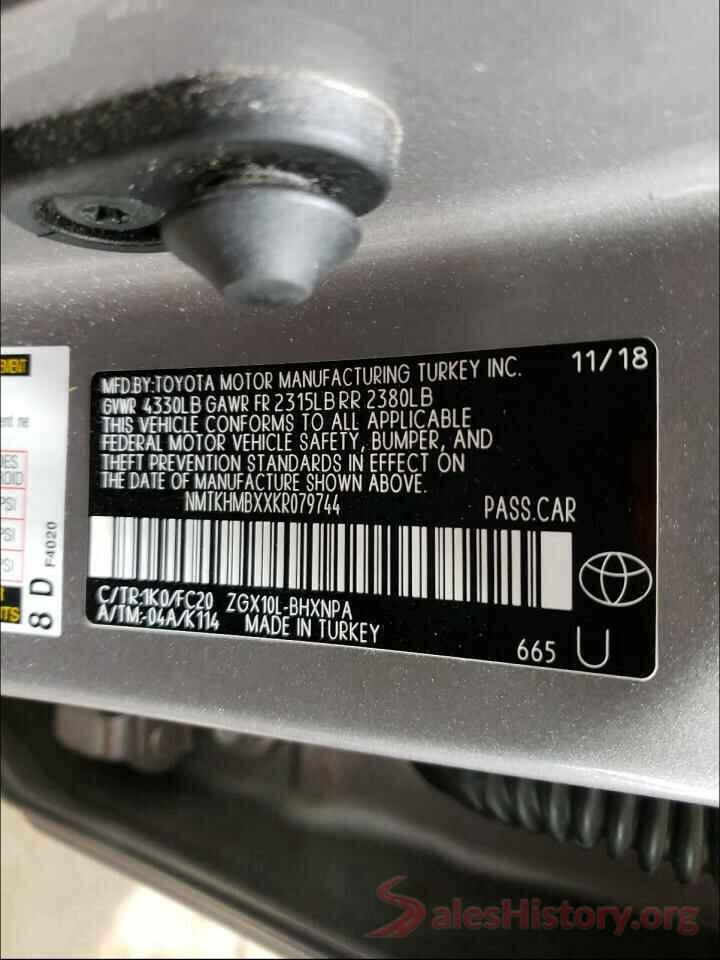 NMTKHMBXXKR079744 2019 TOYOTA C-HR