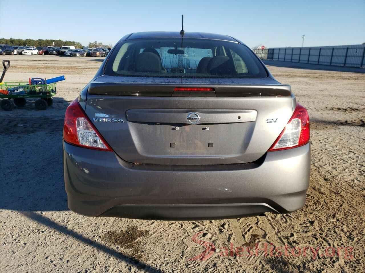 3N1CN7AP4JL887998 2018 NISSAN VERSA