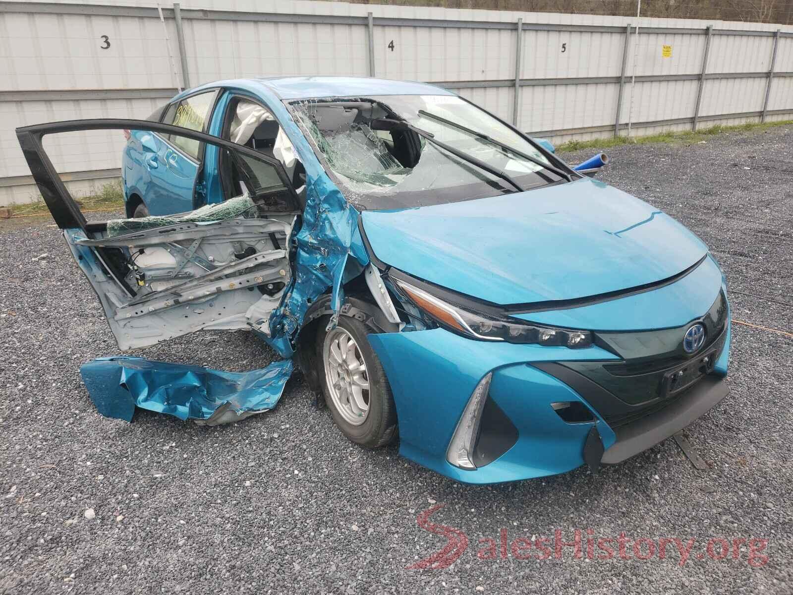 JTDKARFP7J3098166 2018 TOYOTA PRIUS