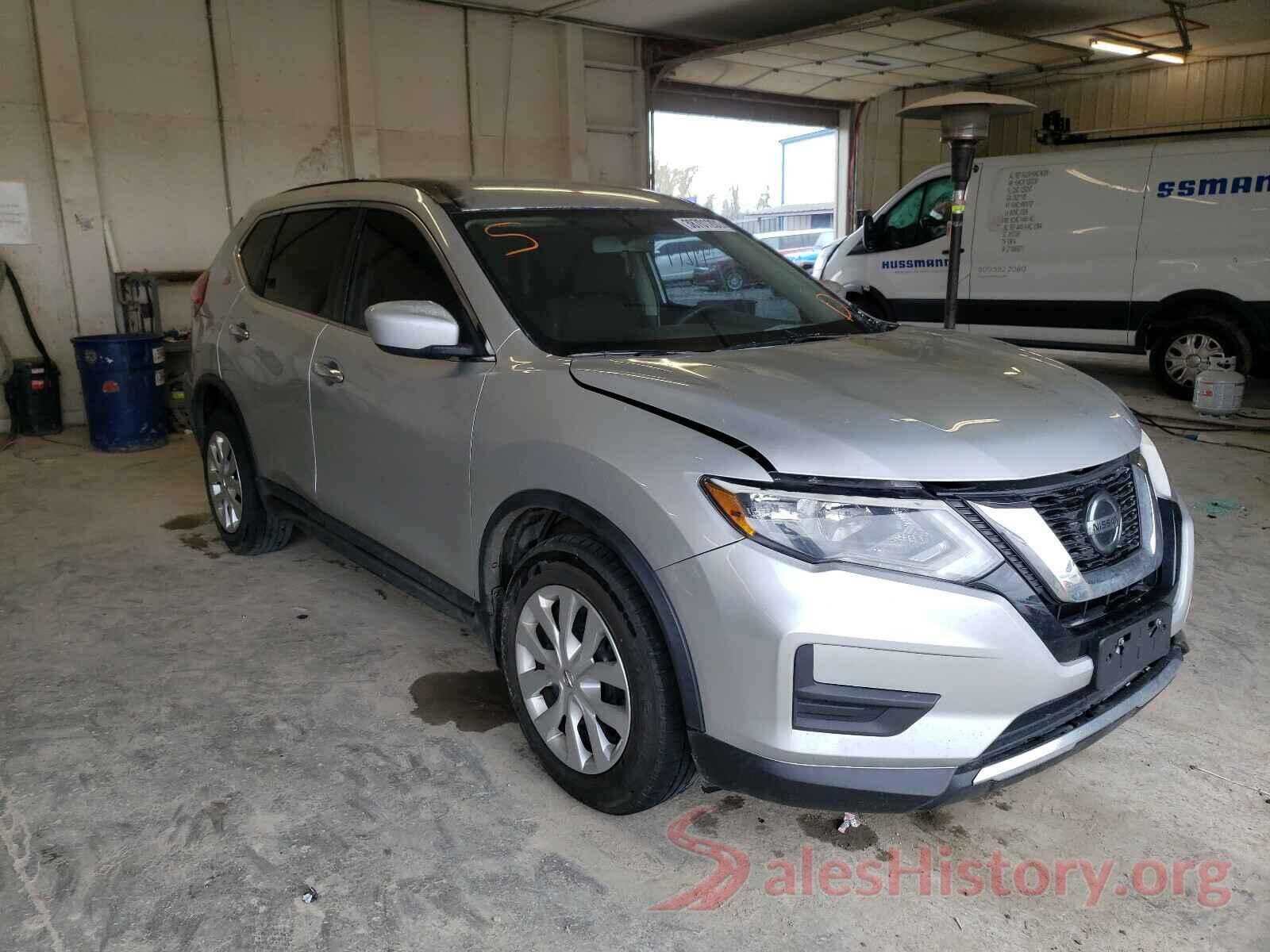 KNMAT2MT8JP557369 2018 NISSAN ROGUE