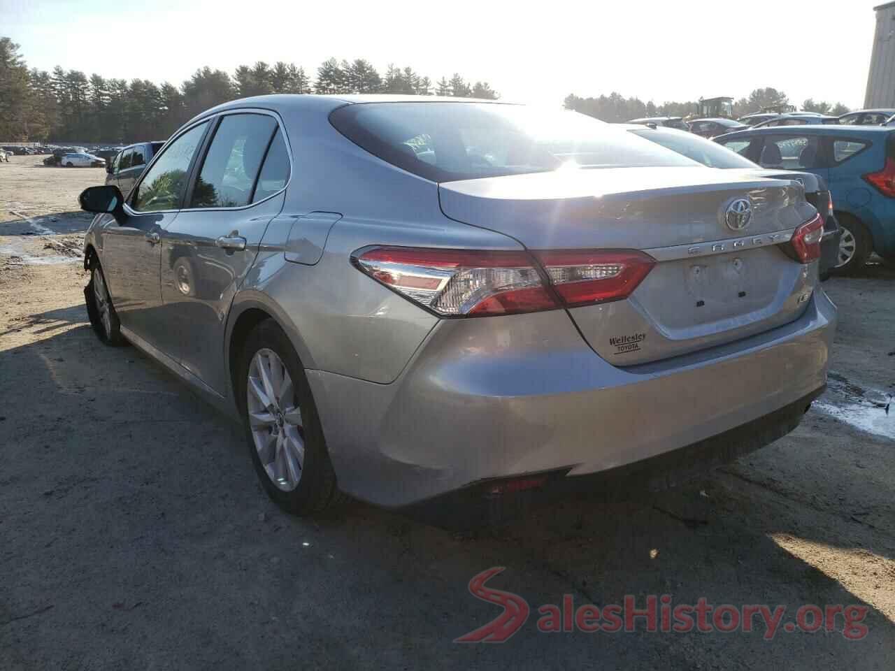 4T1B11HK9JU135873 2018 TOYOTA CAMRY