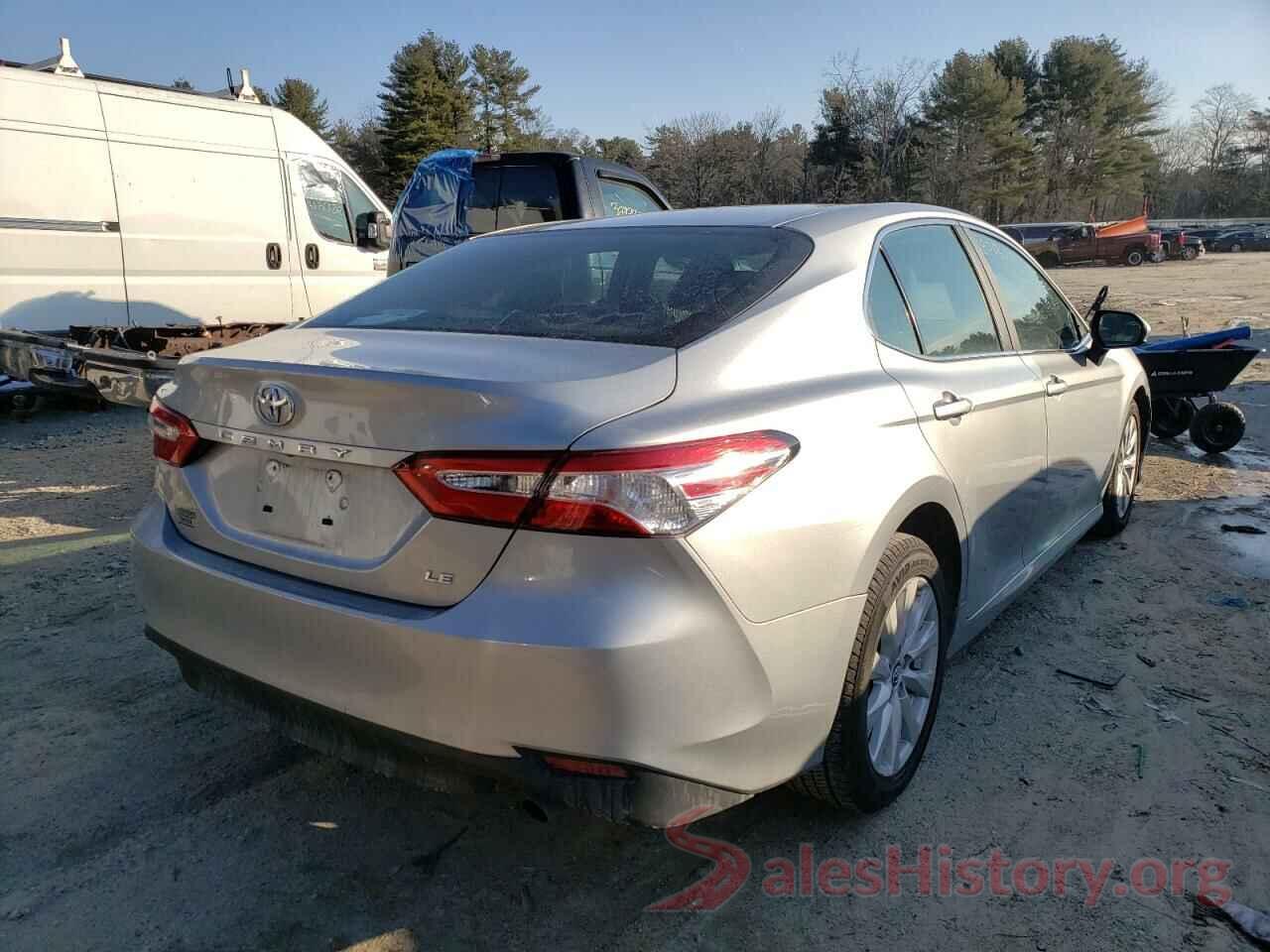 4T1B11HK9JU135873 2018 TOYOTA CAMRY