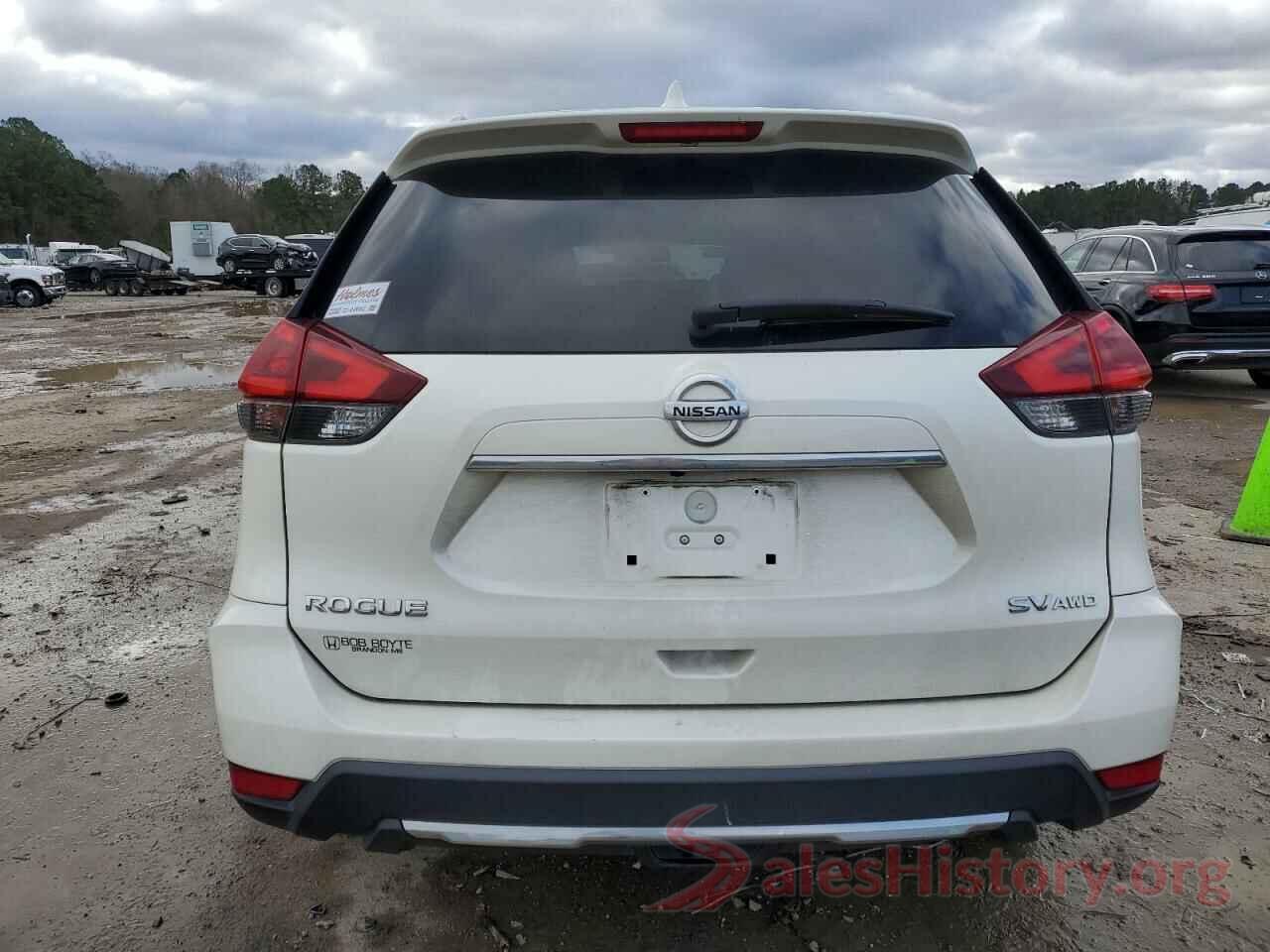 JN8AT2MVXJW301892 2018 NISSAN ROGUE