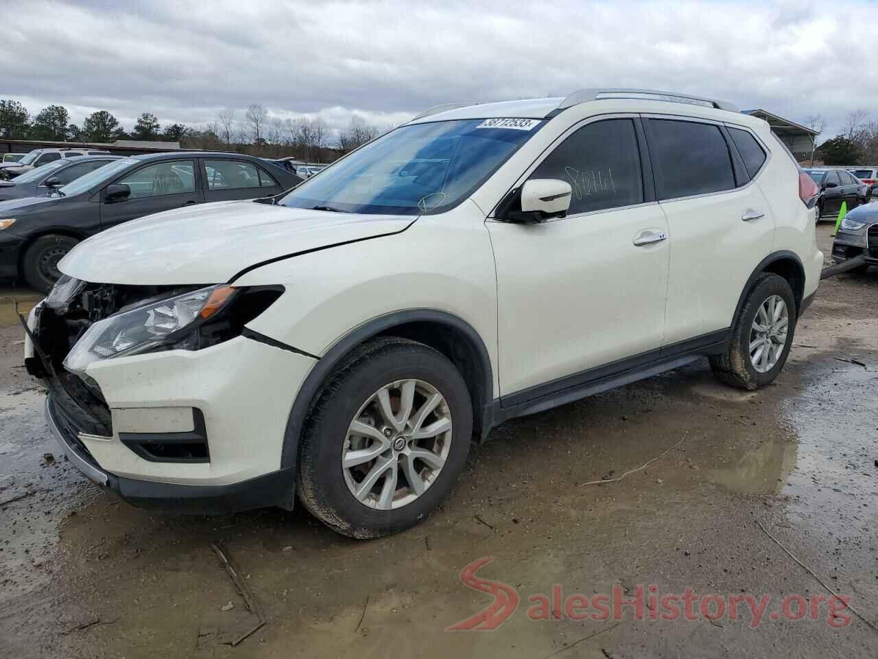 JN8AT2MVXJW301892 2018 NISSAN ROGUE