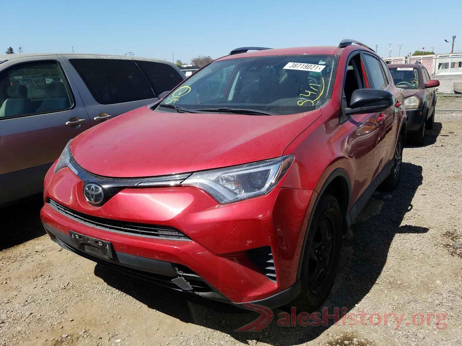 2T3ZFREV0HW371889 2017 TOYOTA RAV4