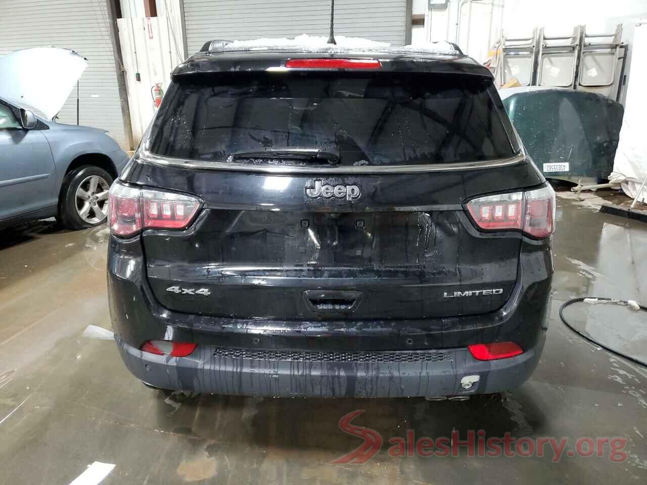 3C4NJDCB9JT307338 2018 JEEP COMPASS