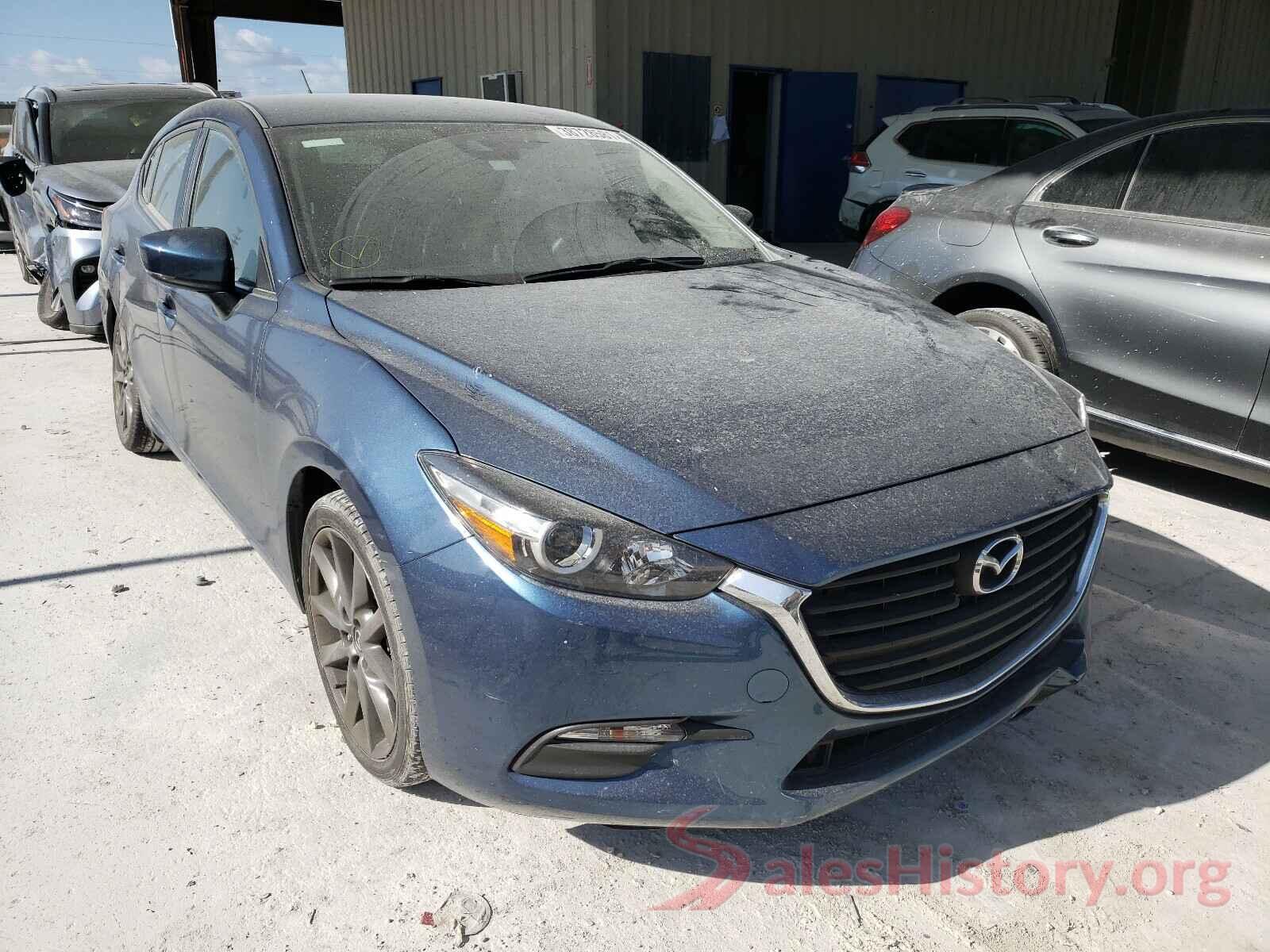 3MZBN1L36JM264728 2018 MAZDA 3