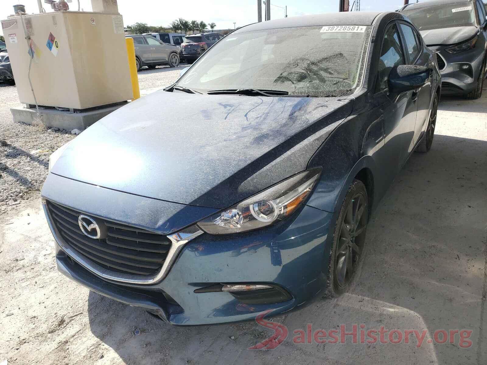 3MZBN1L36JM264728 2018 MAZDA 3