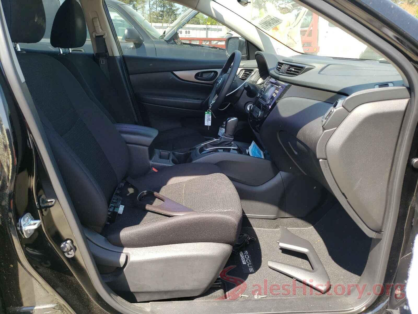 JN1BJ1CP0JW104266 2018 NISSAN ROGUE