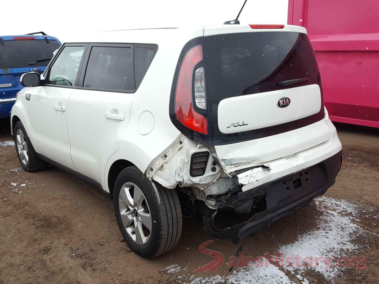 KNDJN2A2XJ7607422 2018 KIA SOUL