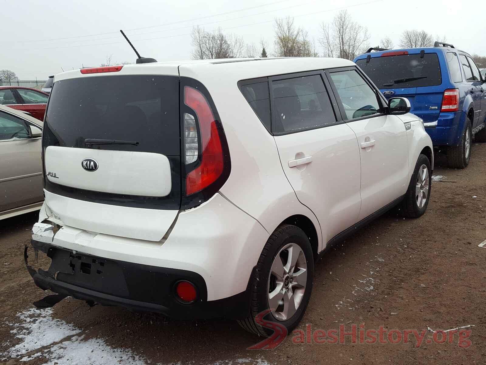 KNDJN2A2XJ7607422 2018 KIA SOUL