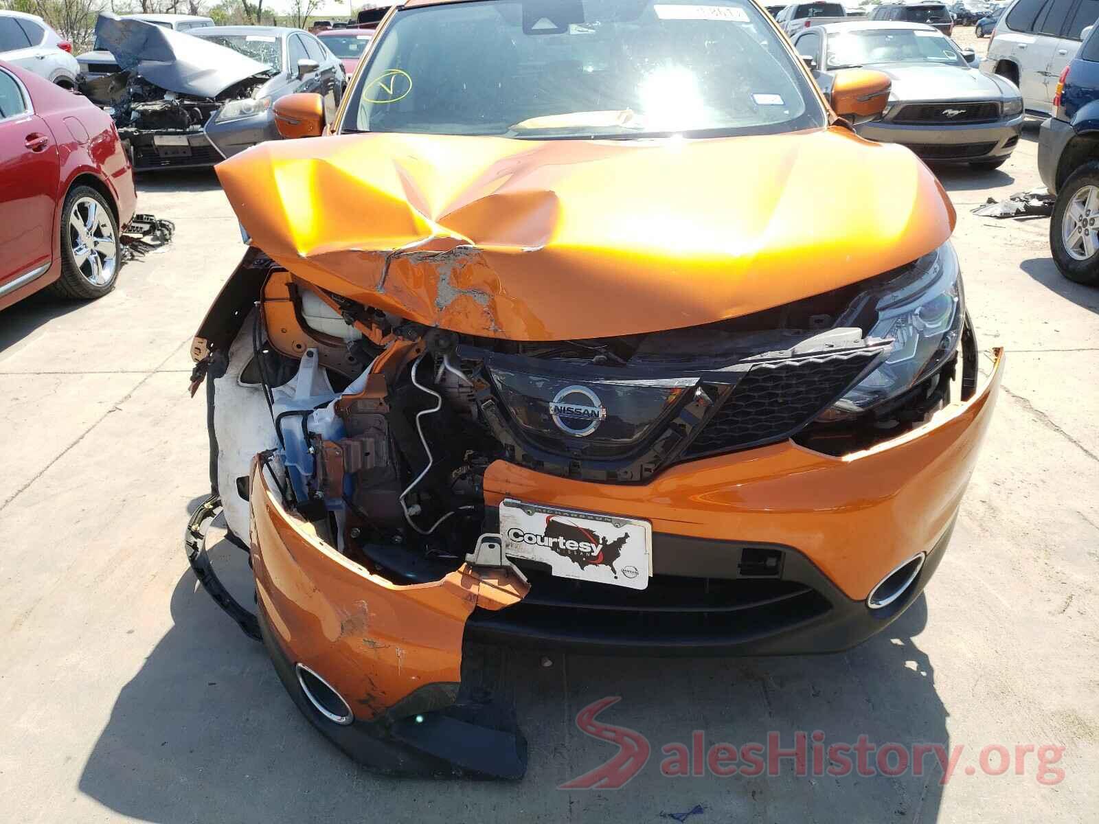 JN1BJ1CP6HW016218 2017 NISSAN ROGUE