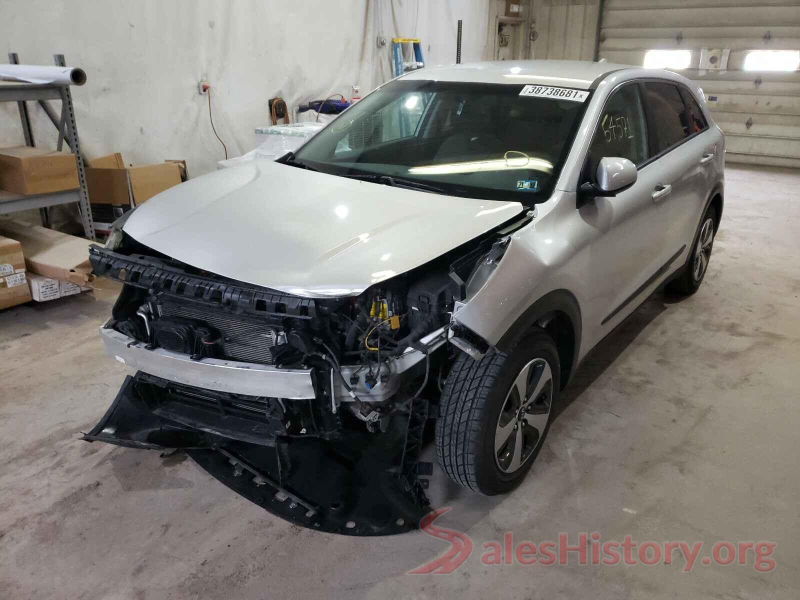 KNDCB3LC0H5048739 2017 KIA NIRO