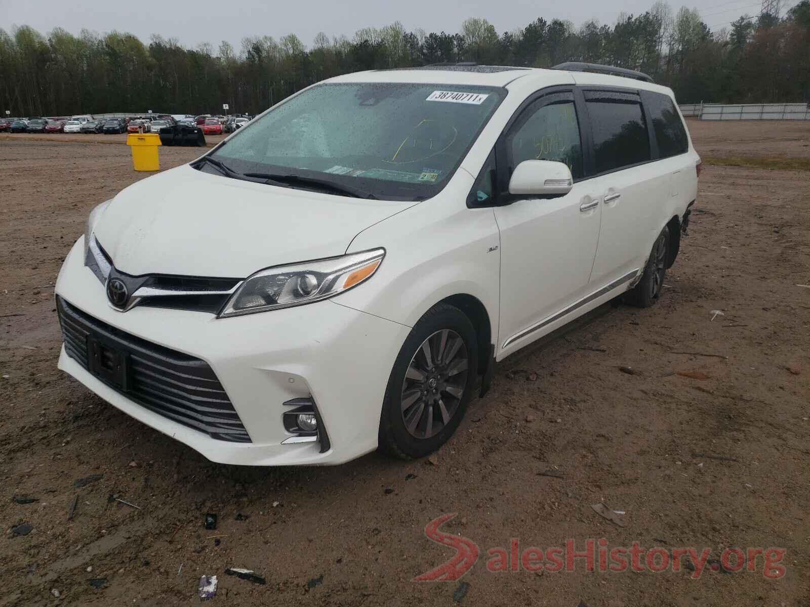 5TDDZ3DC0JS200257 2018 TOYOTA SIENNA