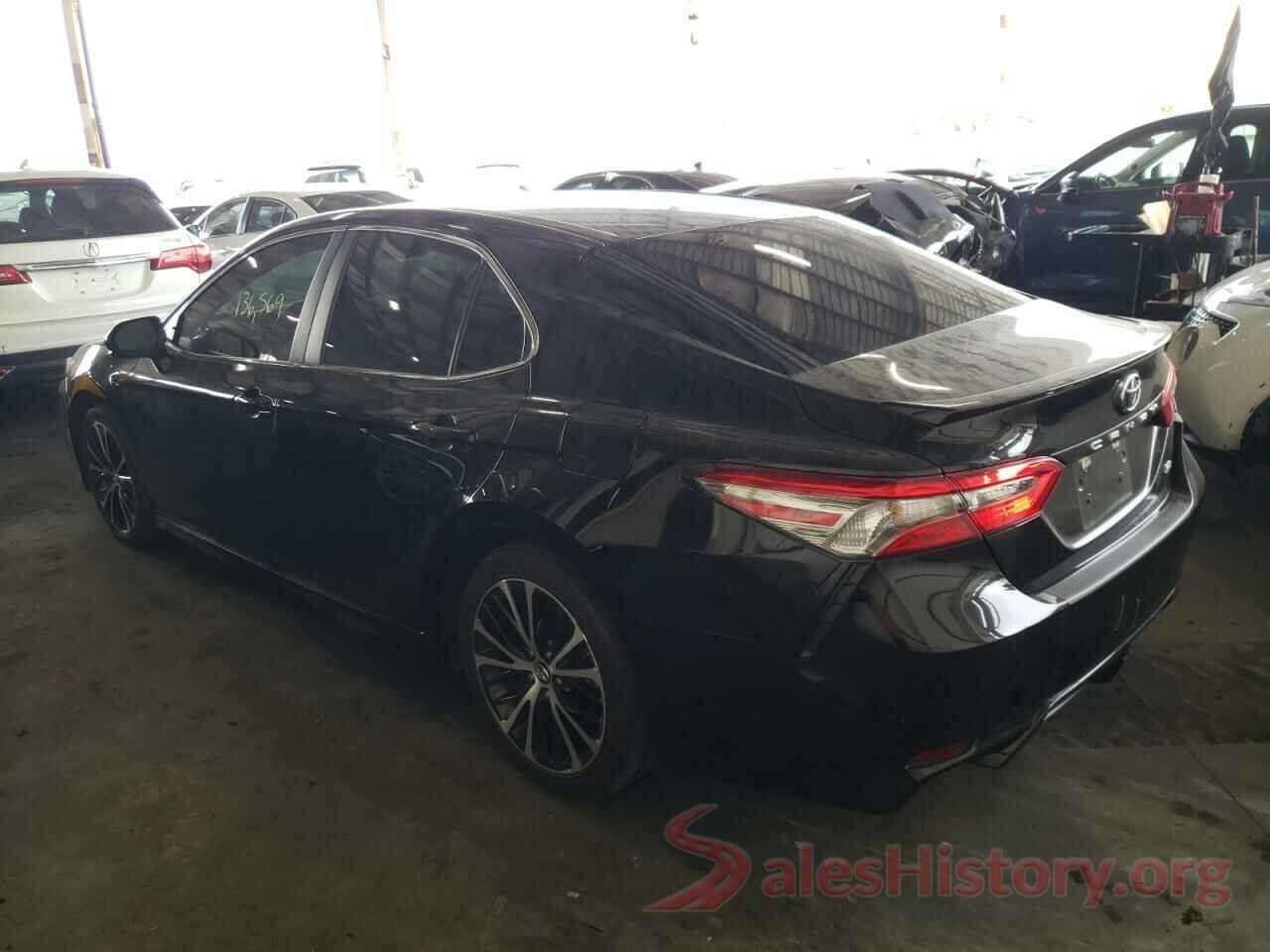 4T1B11HK6JU594052 2018 TOYOTA CAMRY