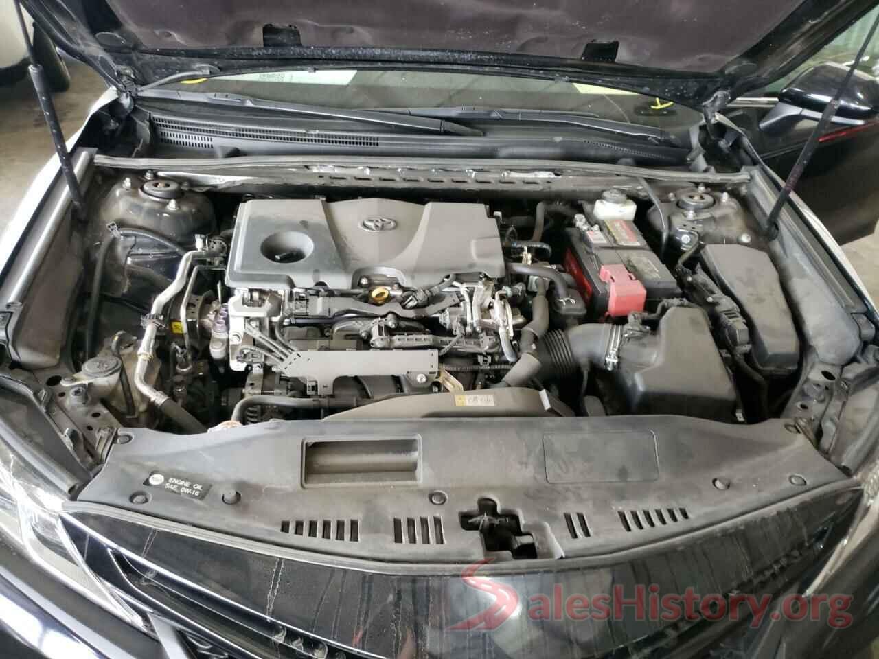 4T1B11HK6JU594052 2018 TOYOTA CAMRY